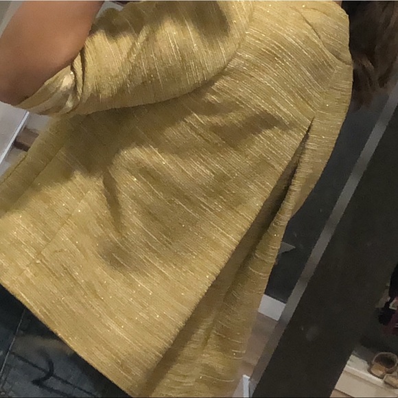 Badgley mischka blazer is verything you’ll need. - Picture 4 of 4